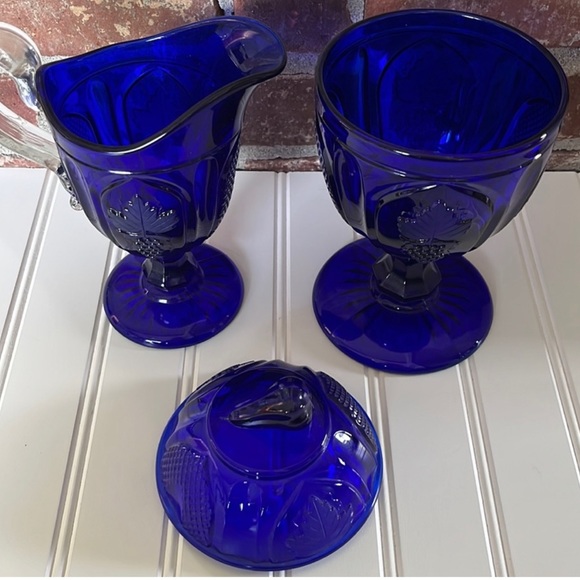 Vintage Metropolitan Museum of Art (MMA) Sugar and Creamer Bowl Grape Cluster - Picture 7 of 11